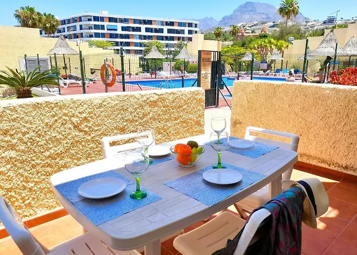 El Cortijo, Pool View